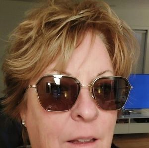 Meet your Posher, Lyne